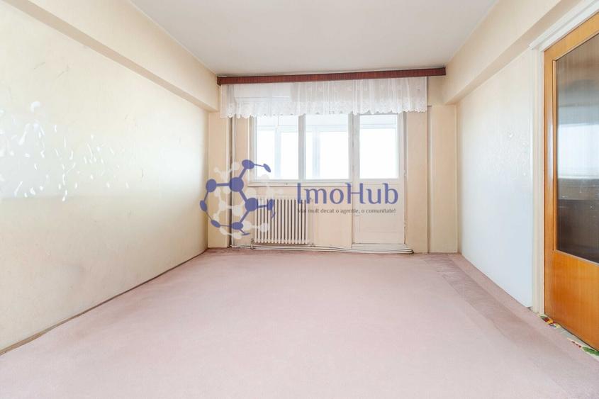 Apartament cu 4 camere semidecomandat în Arcu