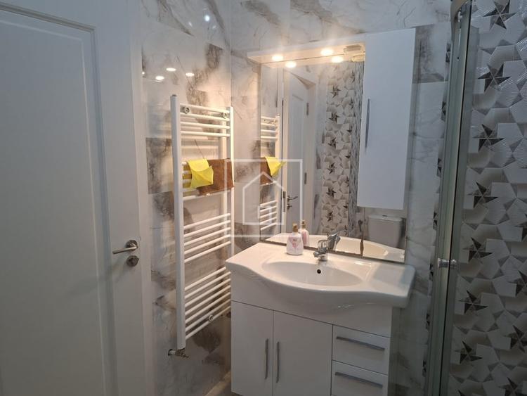 Apartament cu 2 camere decomandat, mobilat în Periferie