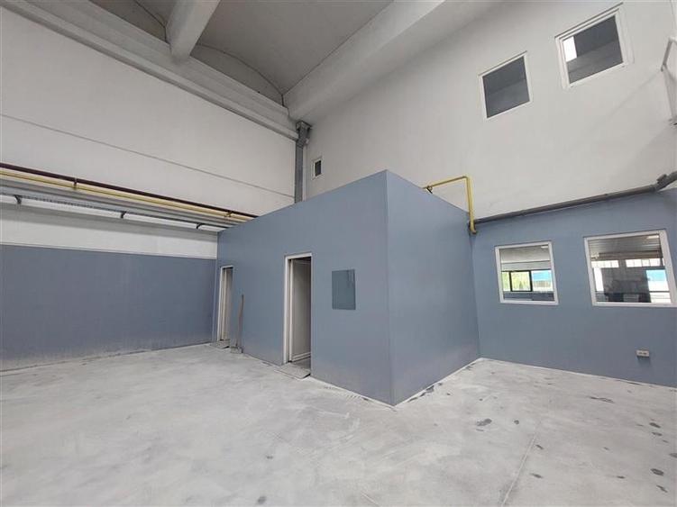 Spațiu industrial, de 1,936 mp, în Exterior Vest
