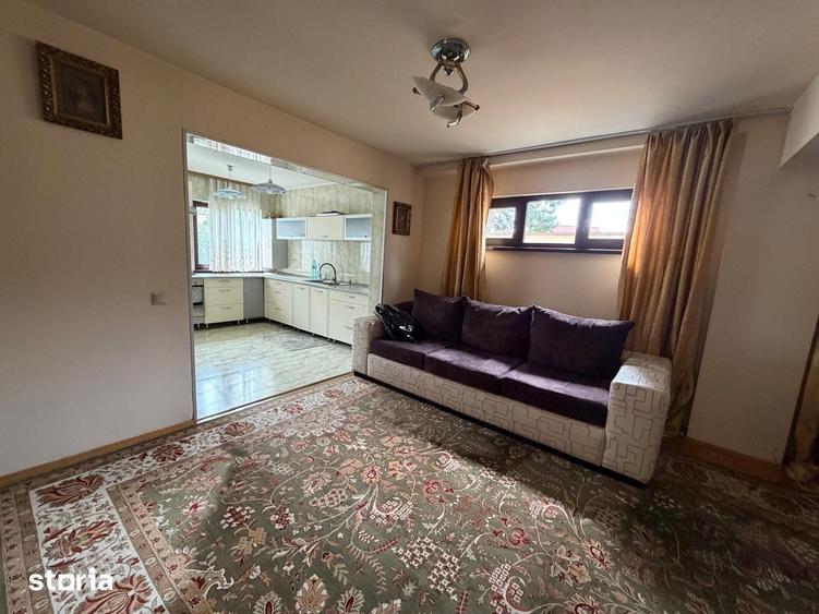Casă cu 7 camere cu Teren 967 Mp în Nord