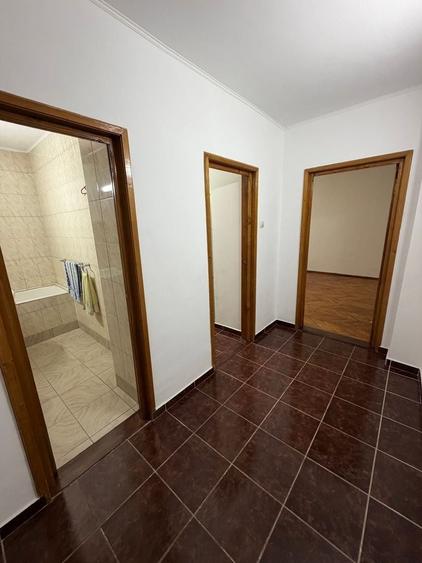 Garsonieră decomandată în Dorobanți
