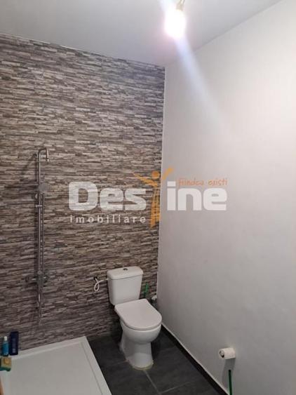 Casă individuală cu 4 camere cu Canalizare în Central