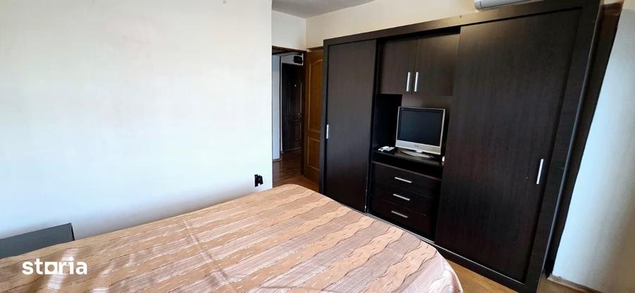 Apartament cu 2 camere decomandat în Republicii