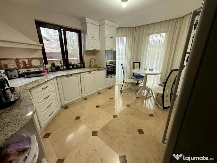 Vila exclusivista cu livada privata ?i jacuzzi exterior - 6