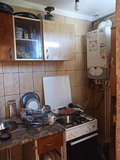 Apartament cu 2 camere decomandat în Petros