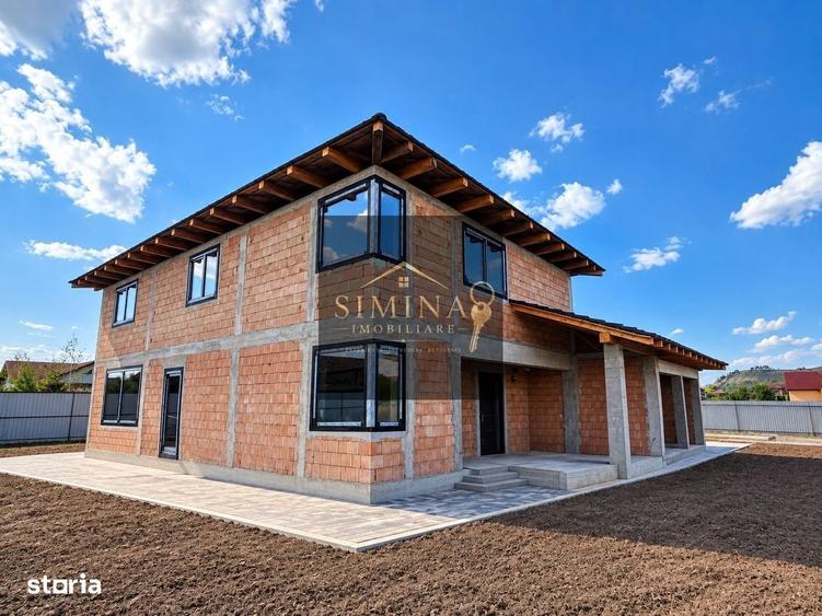 Casă cu 4 camere cu Teren 960 Mp în Central