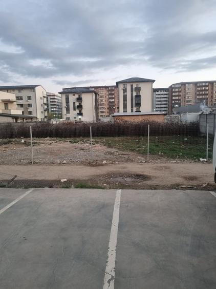 Teren în Militari