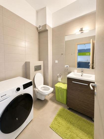 Apartament cu 2 camere semidecomandat, mobilat în Bună Ziua