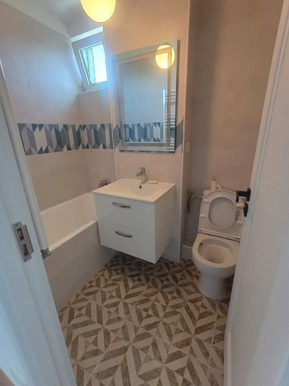 Apartament cu 3 camere semidecomandat, mobilat în Drumul Taberei