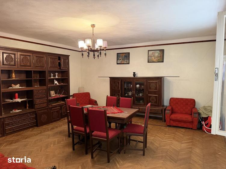Casă cu 3 camere cu Teren 500 Mp în Central