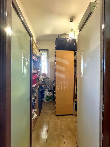 Apartament cu 4 camere semidecomandat, mobilat în Cișmigiu