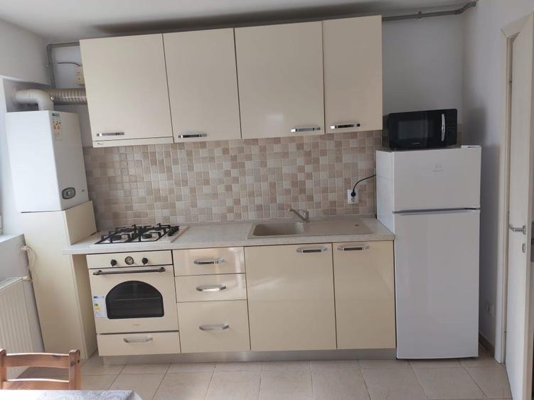 Aparatorii patriei studio jilavei etaj 4 - 6