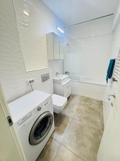 Apartament cu 2 camere decomandat în Politehnica