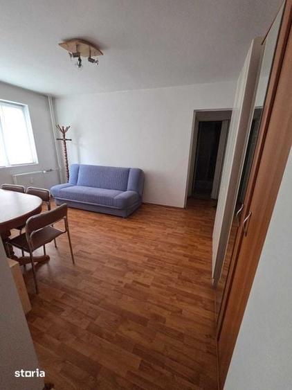 Inchiriez apartament 2 camera etaj 1 Calea Romanilor - 1
