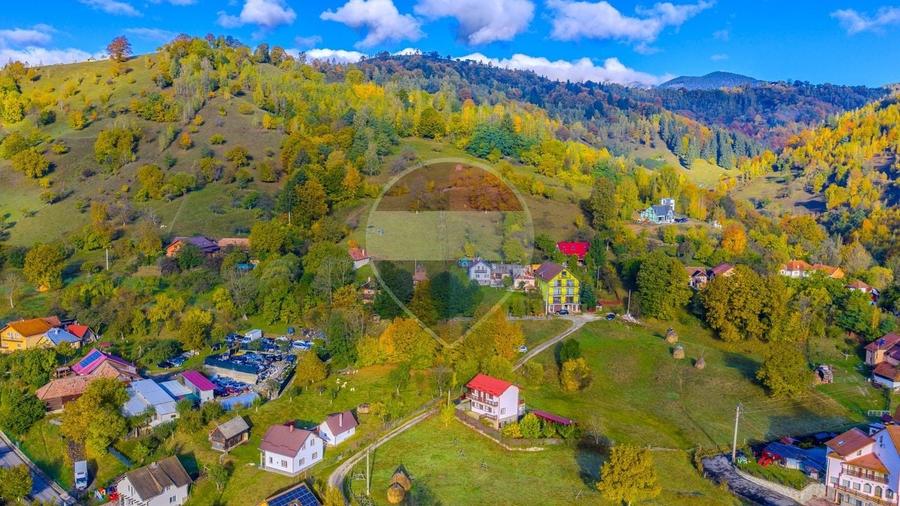 Teren Construcții intravilan de 1564 mp, în Moieciu de Jos