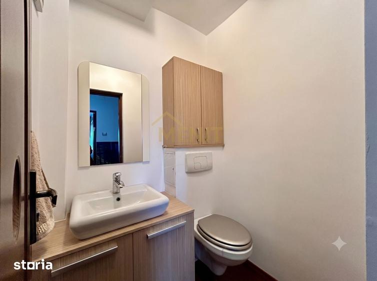 Apartament cu 3 camere decomandat, mobilat în Malu Roșu