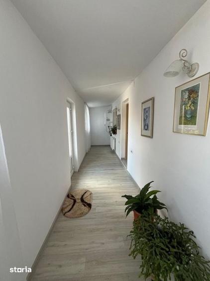 Casă cu 5 camere cu Teren 1128 Mp în Popoveni