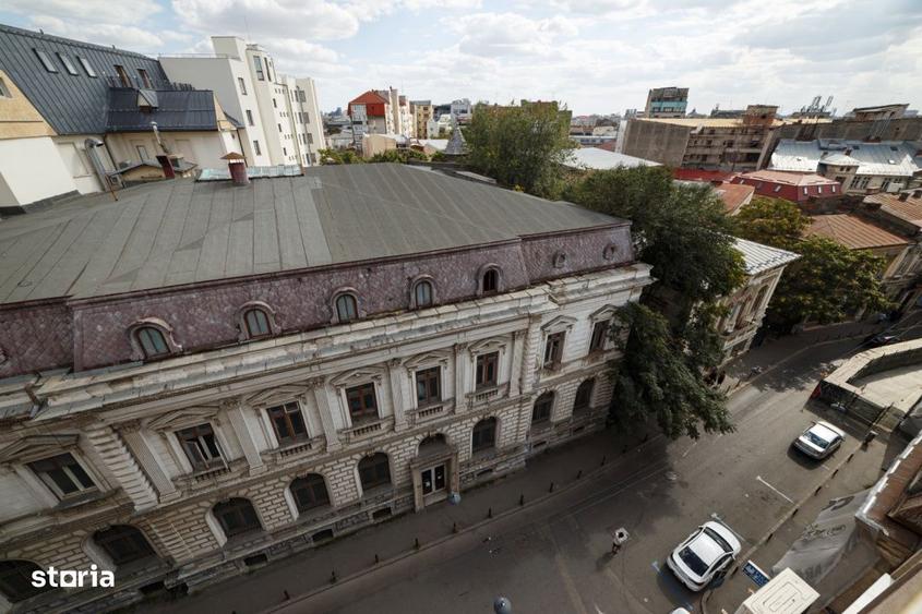 Apartament cu 2 camere semidecomandat, mobilat în Centrul Istoric