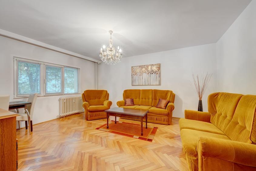 Apartament cu 3 camere decomandat în Unirii