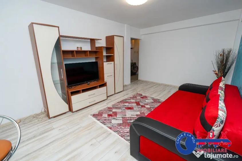 Apartament cu 2 camere decomandat în Faleză