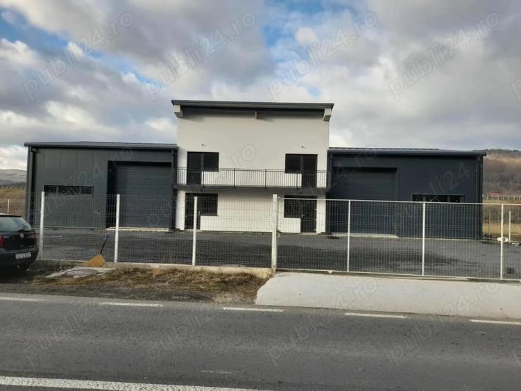 Spațiu comercial, de 463 mp, în Luna