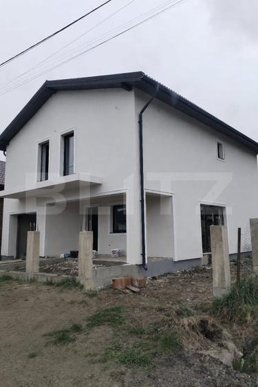 Casă individuală cu 5 camere cu Garaj în Apahida
