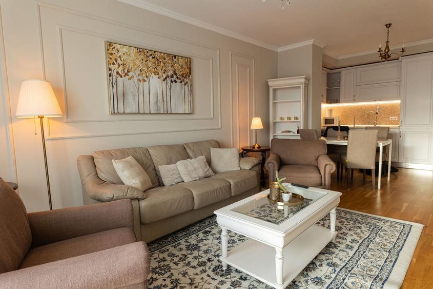 Apartament cu 2 camere semidecomandat în Semicentral