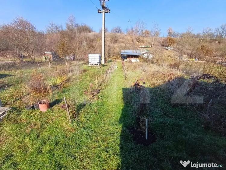 Casă cu 3 camere cu Teren 2000 Mp în Central