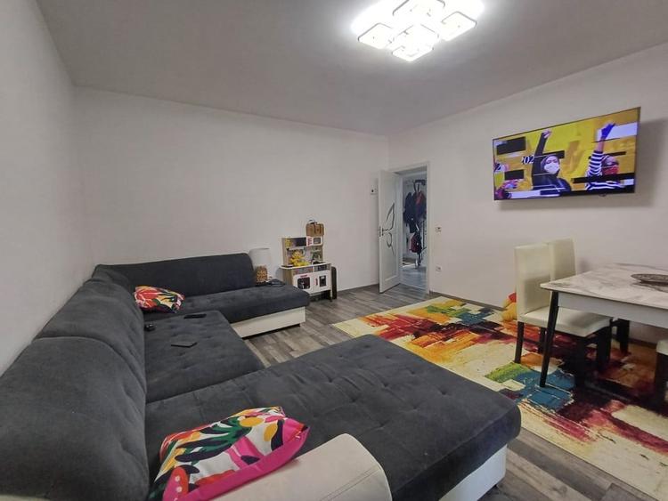 Duplex cu 4 camere cu Canalizare în Miroslava