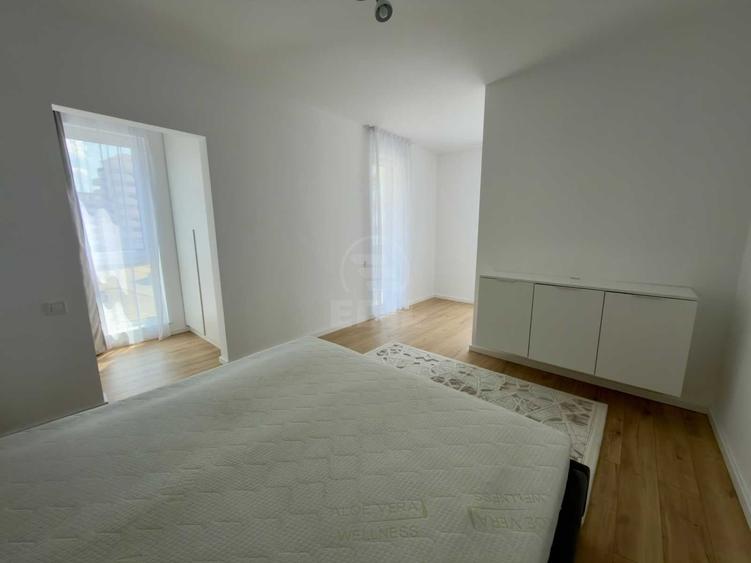 Apartament cu 2 camere semidecomandat în Florești