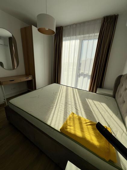 Apartament cu 3 camere decomandat în Theodor Pallady