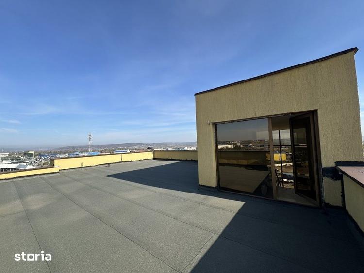 Spațiu comercial, de 451 mp, în Central