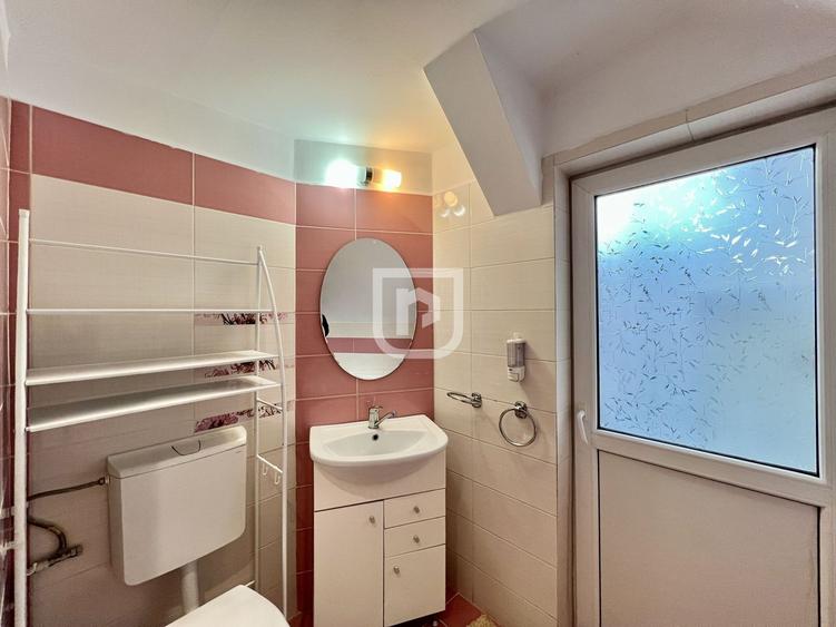 Apartament cu 3 camere semidecomandat, mobilat în Ultracentral