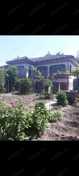 Casă cu 5 camere cu Teren 1100 Mp în Oltina