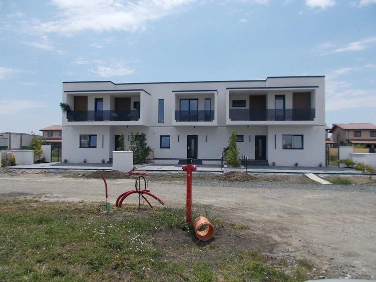 Triplex, P+E, Sacalaz, 3 si 2 dormitoare, living, la cheie, 105 si 86mp, com=0% - 18