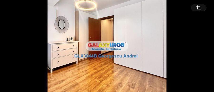 Apartament cu 3 camere semidecomandat, mobilat în Tineretului