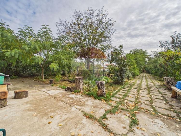 Casă individuală cu 5 camere cu Teren 3200 Mp în Chiajna