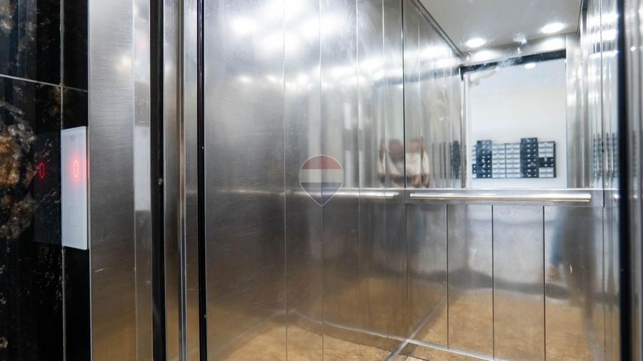 Apartament cu 2 camere semidecomandat, mobilat în Vitan-Bârzești