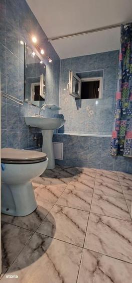 Apartament cu 3 camere decomandat în 13 Septembrie
