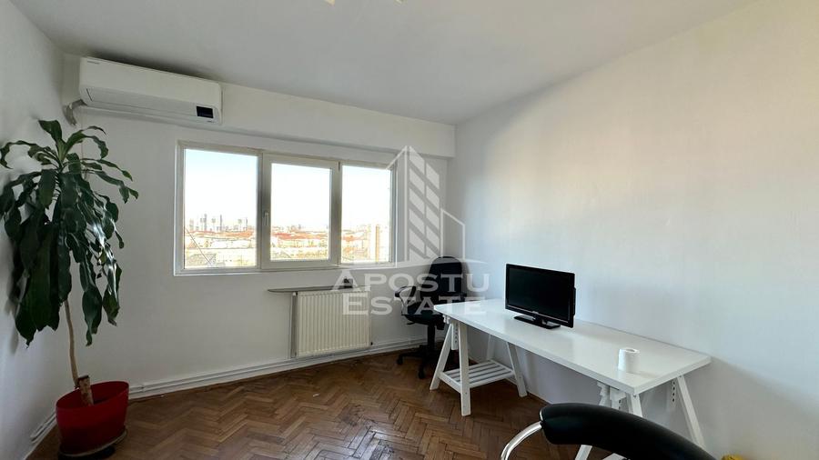 Apartament cu 3 camere decomandat, mobilat în Dacia