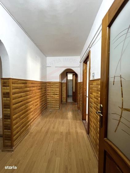 Apartament cu 3 camere decomandat în Micro 13