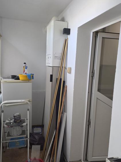 Apartament cu 3 camere decomandat în Prundu