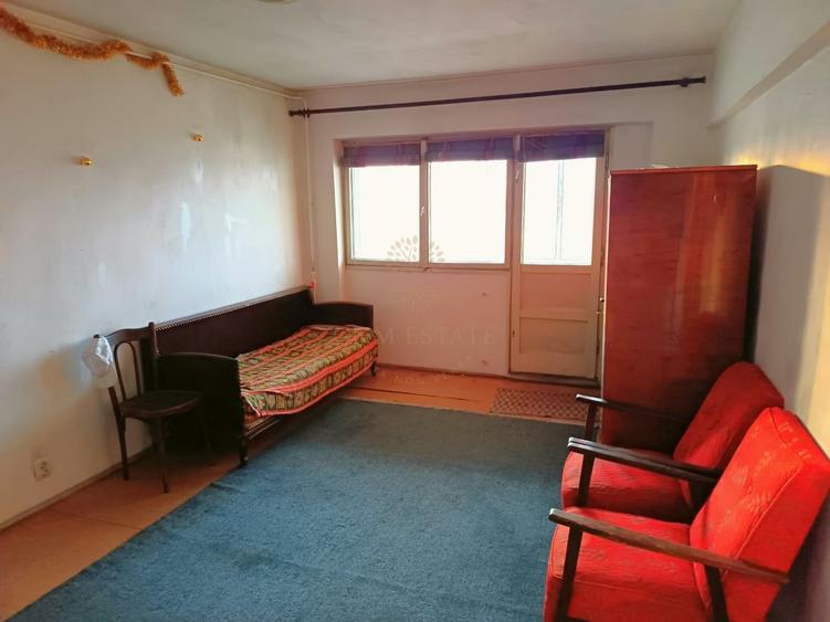 Apartament cu 3 camere decomandat în Lujerului