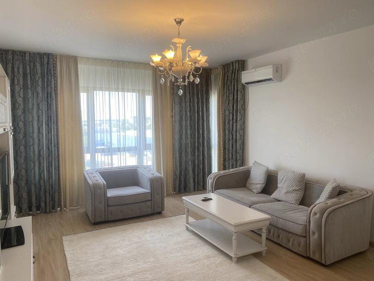 Apartament cu 3 camere decomandat în Metalurgiei