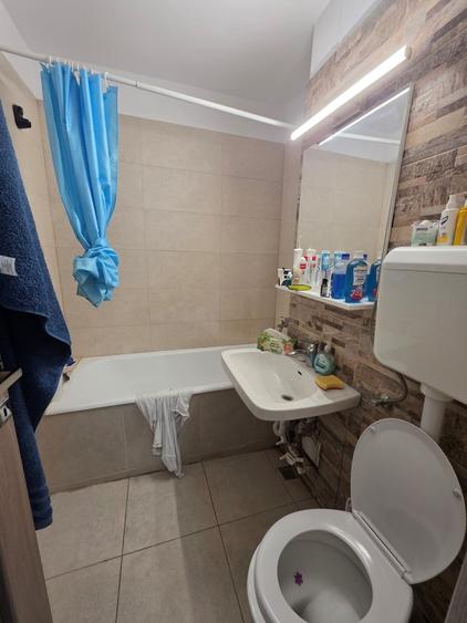 Apartament cu 3 camere decomandat în 1 Decembrie 1918