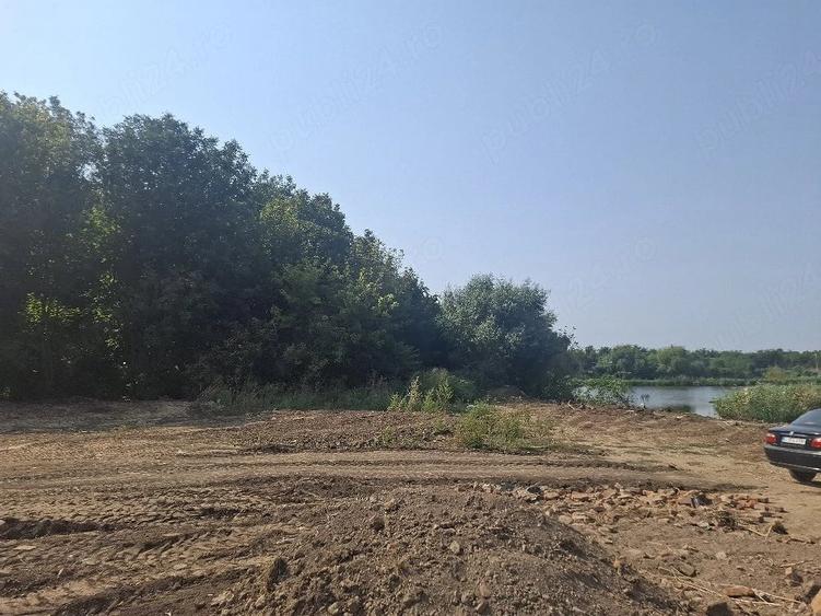 Teren de 1300 mp, în Ștefăneștii de Sus
