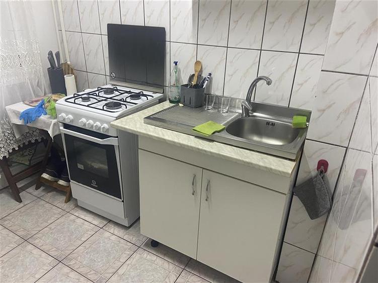 Apartament cu 2 camere nedecomandat, mobilat în Gară