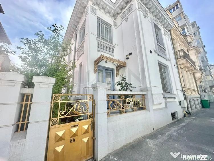 Casă cu 3 camere cu Teren 220 Mp în Dorobanți