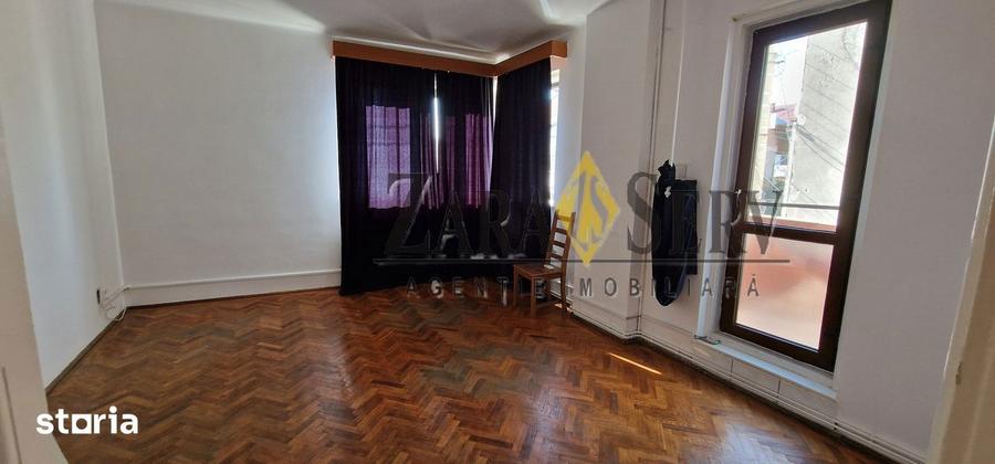 Casă cu 5 camere cu Teren 100 Mp în Ultracentral