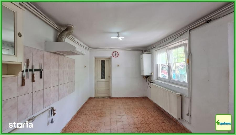 Casă cu 3 camere cu Teren 300 Mp în Central